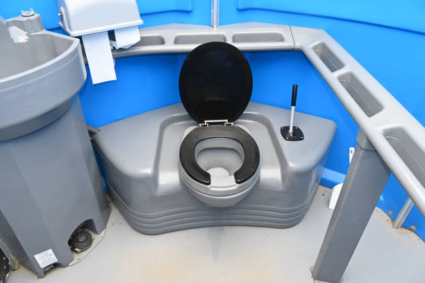Best Sanitation services for porta potties  in Highland, AR
