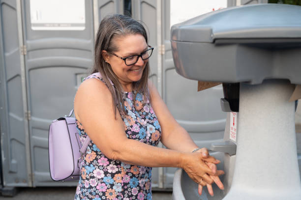 Best Luxury portable toilet rental  in Highland, AR